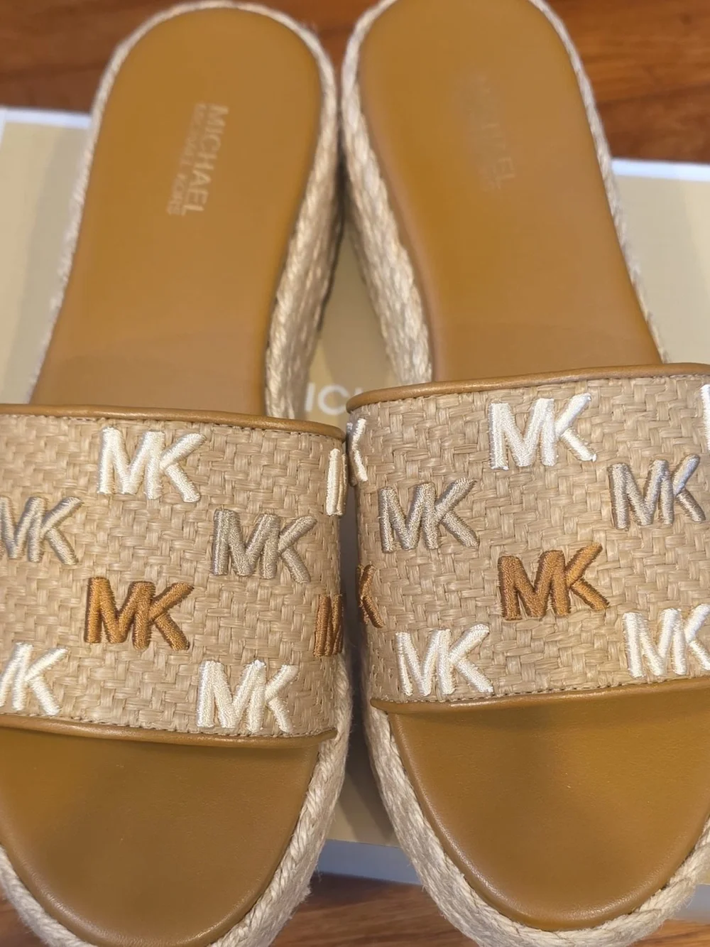size 7.5 Michael kors sandals women’s